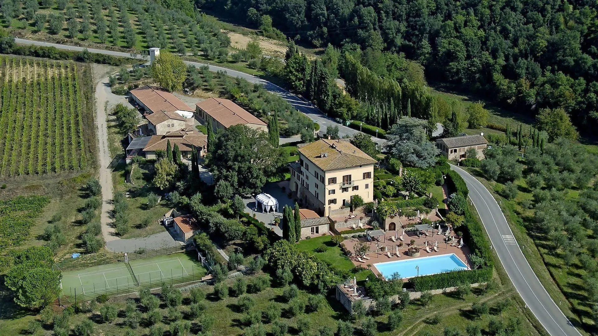 Villa Curina Resort location